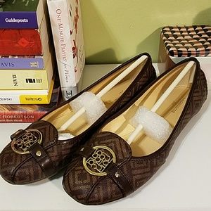 Liz Claiborne Flats!